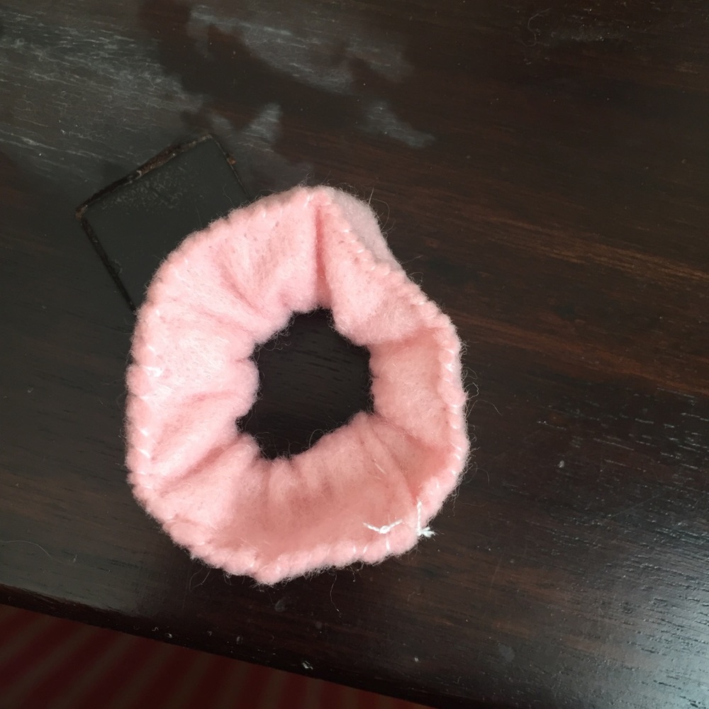 Pink mini scrunchie - Picture 2 of 2